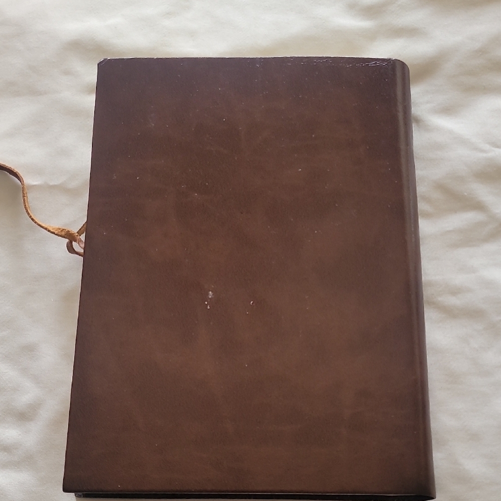 Made In Italy Leather Embossed Journal with tie closure - Picture 2 of 4